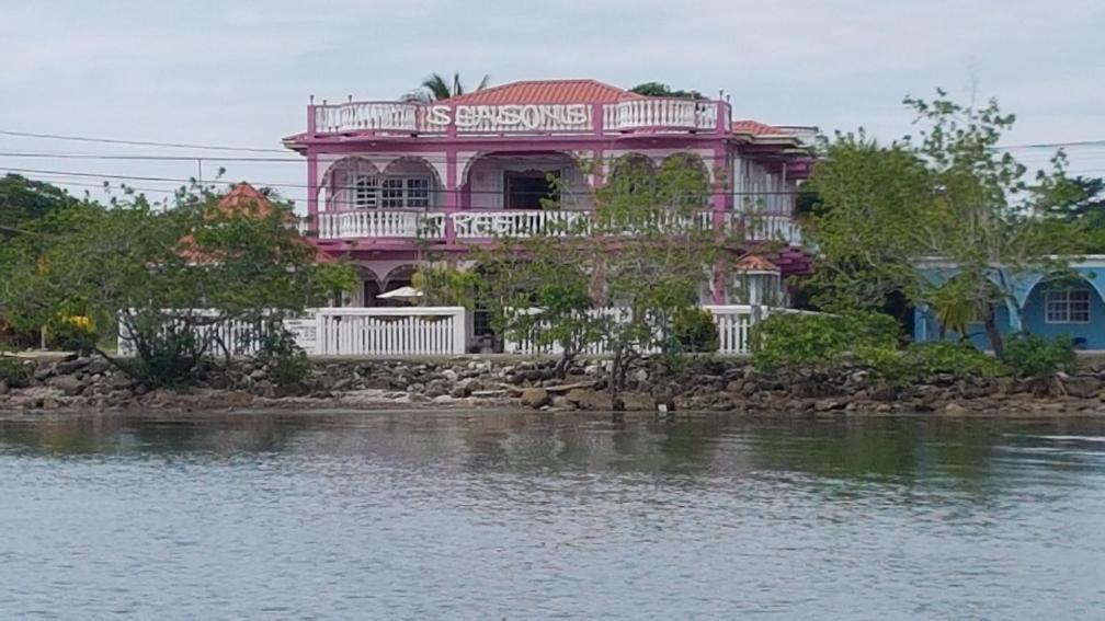 Beya Suites Punta Gorda Eksteriør billede