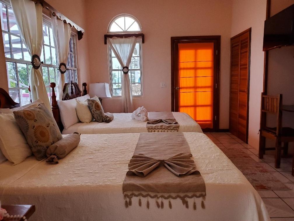 Beya Suites Punta Gorda Eksteriør billede