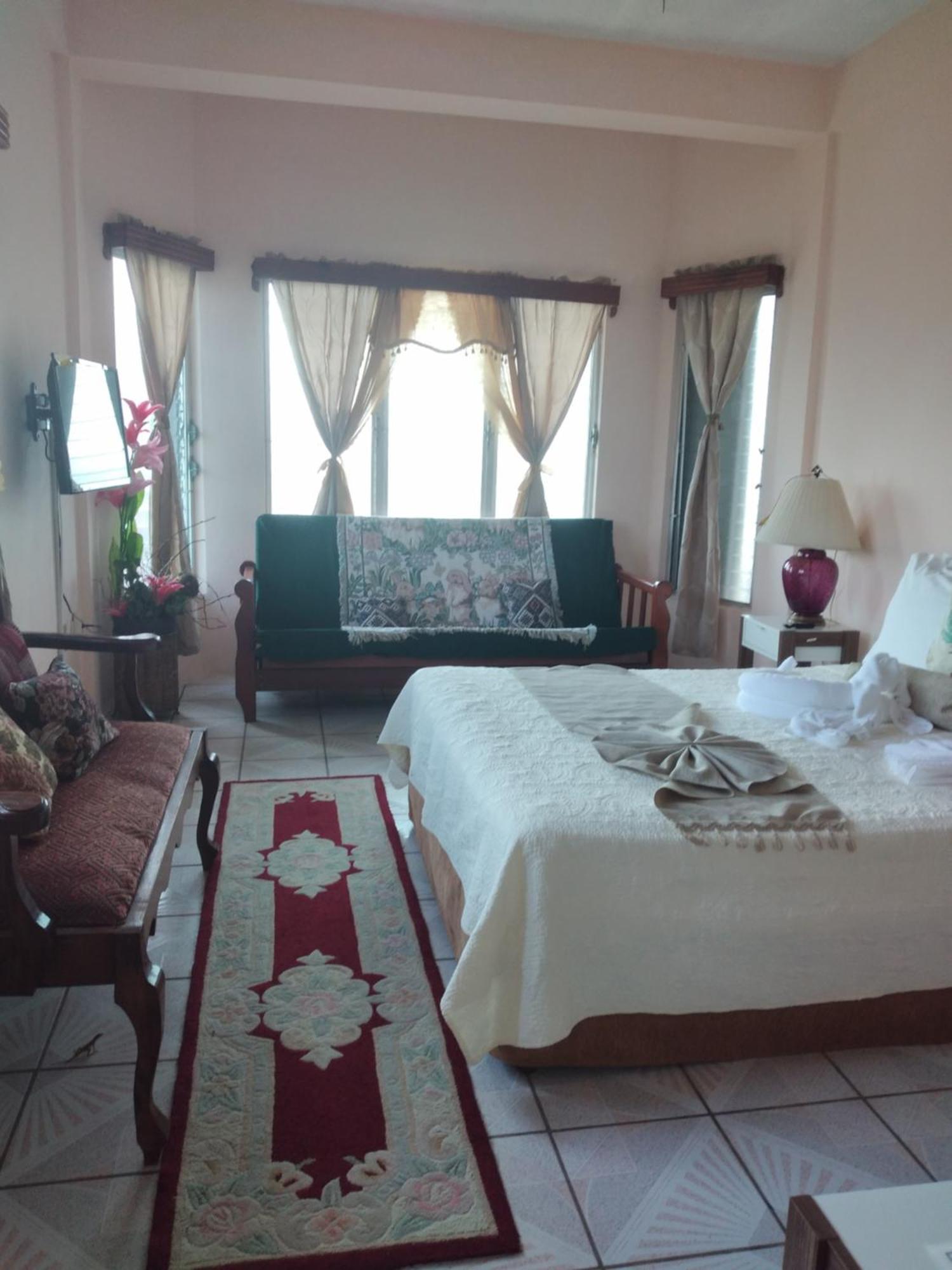 Beya Suites Punta Gorda Eksteriør billede