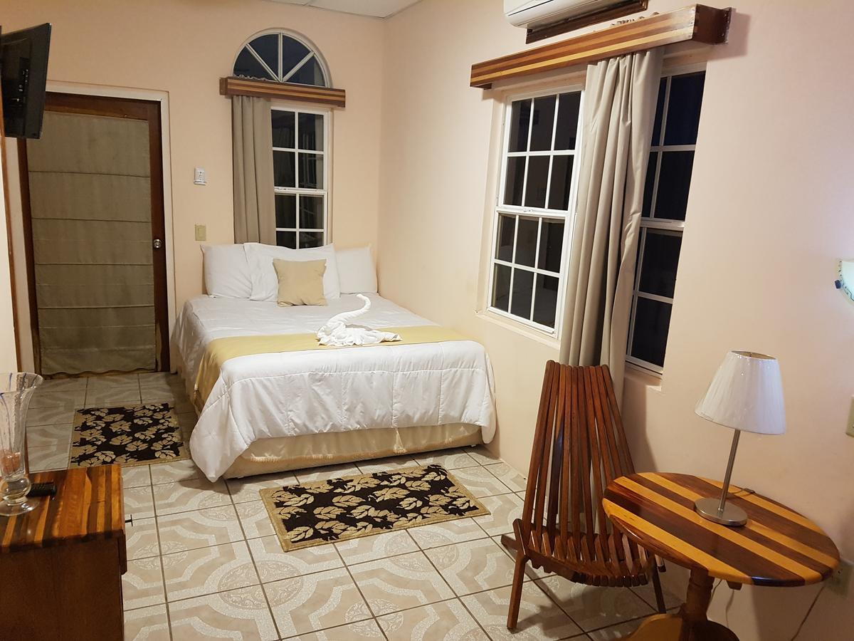 Beya Suites Punta Gorda Eksteriør billede