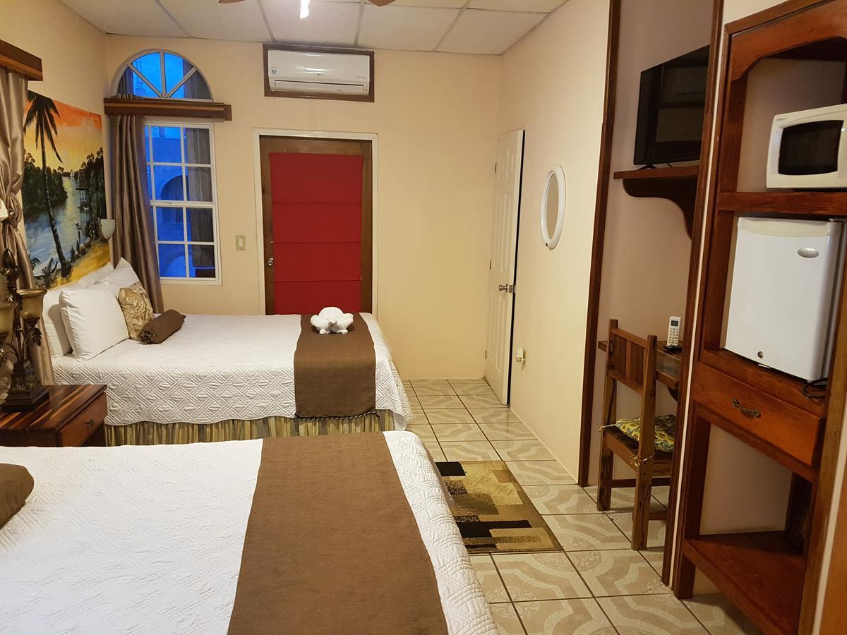 Beya Suites Punta Gorda Eksteriør billede